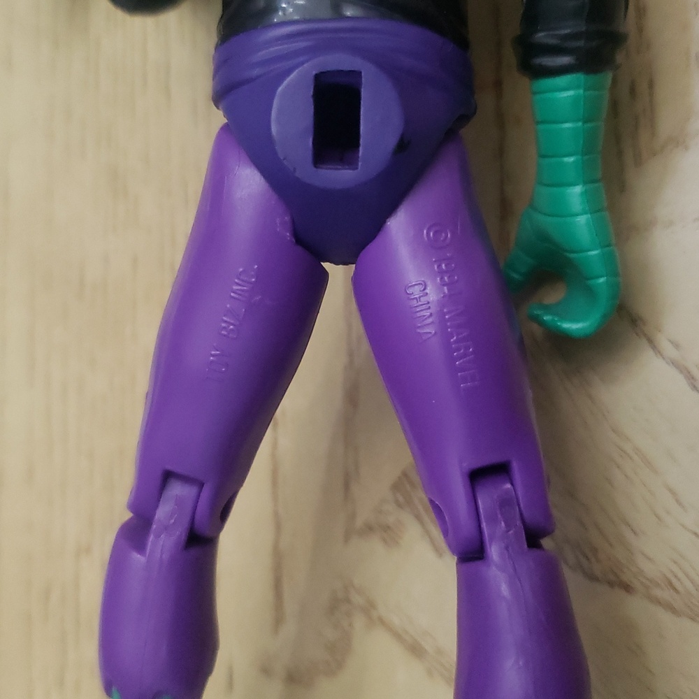 Green and Purple Action Figure with White Cape - Picture 2 of 4